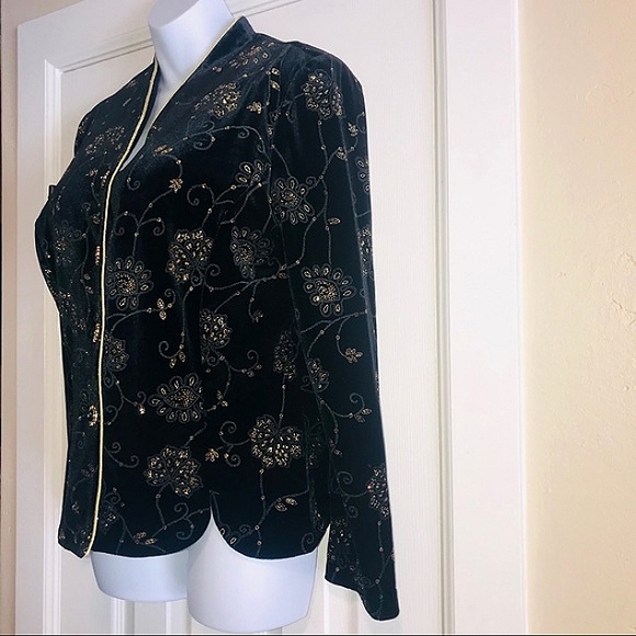 R&K VELVET EMBROIDERED Stretch Jacket- 8 - Picture 5 of 8